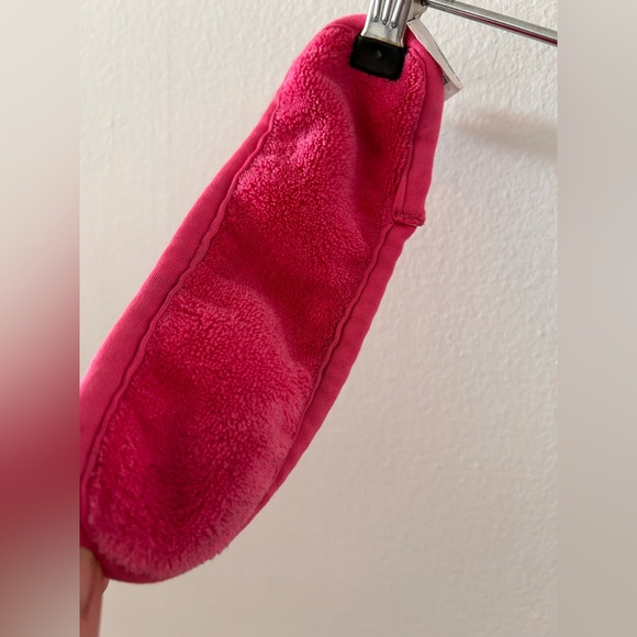 Mini Makeup Eraser - Picture 6 of 6